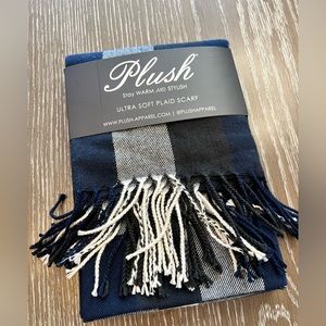 Brand New Plush Ultra Soft Plaid Scarf
